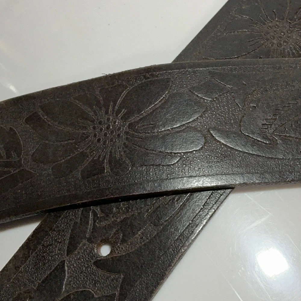 Italian Leather Belt Floral Embossed Western Design Glitter Buckle